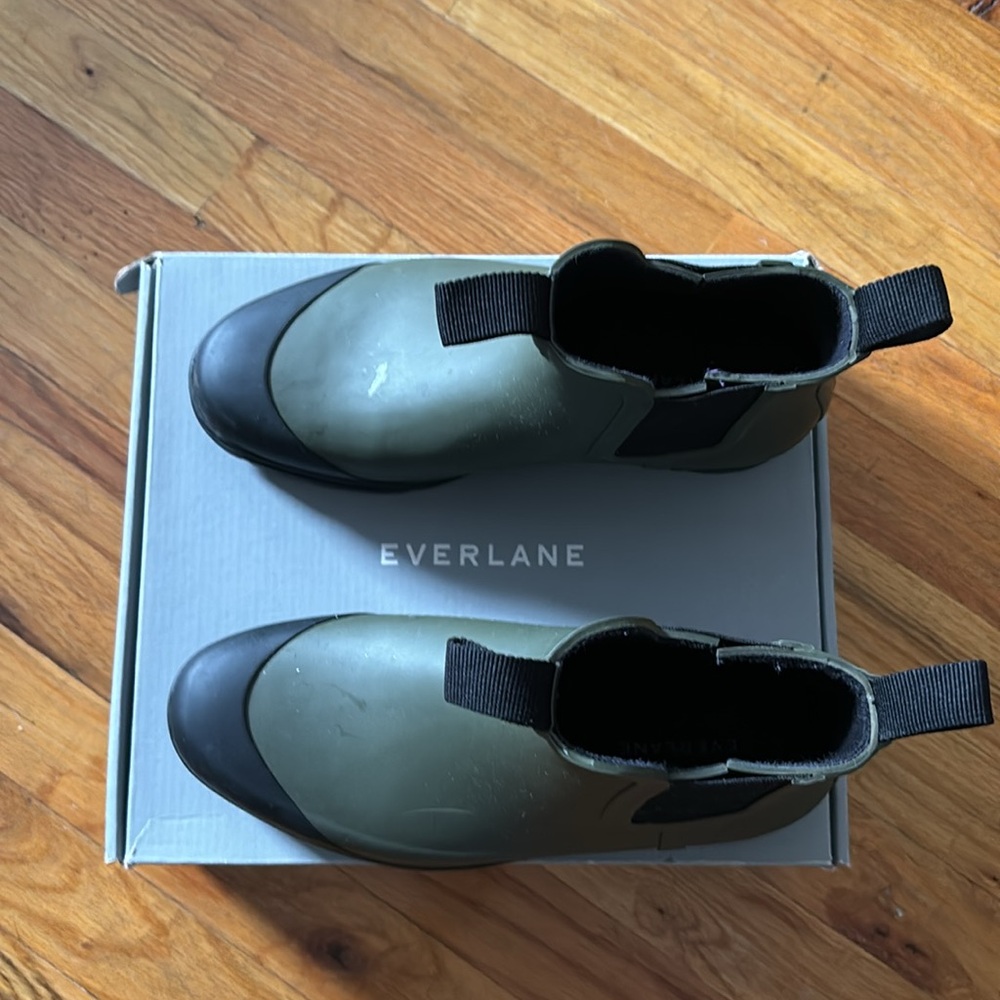 Everlane Rain boots